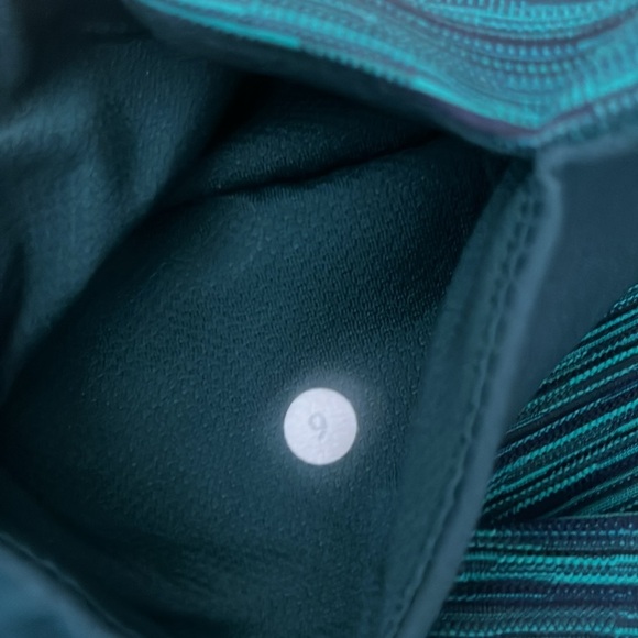 Lululemon Inspire Tight power Luxtreme Spray Jacquard Cropped Leggings Size 6 - Picture 11 of 13